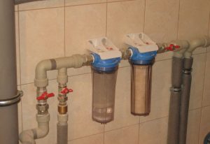 Установка проточного фильтра для воды в Назрани
