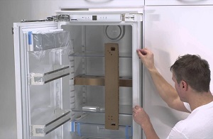 Установка встраиваемого холодильника в Назрани